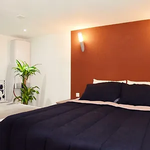 Duplex Saint Bazille Apartment